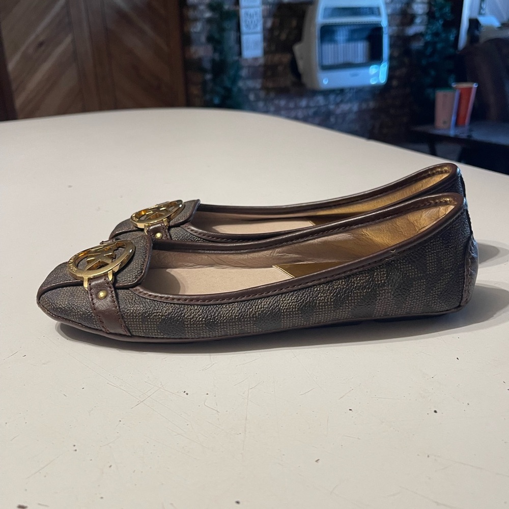 Michael Kors Fulton Women’s Size 6.5 Brown Signature Print Moccasin Flats - Picture 5 of 10